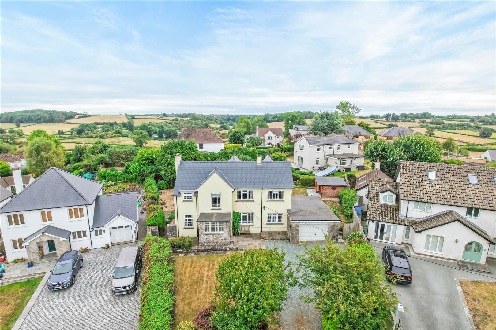 Bracklinn, St. Quentins Close, Llanblethian, Cowbridge, Vale of Glamorgan, CF71 7EZ